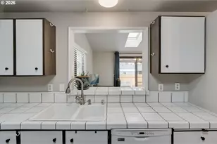 1228 NW Westridge St, Vancouver, WA 98665 - Photo 10