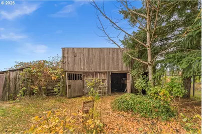 12602 NE Fry Rd, Aurora, OR 97002 - Photo 36