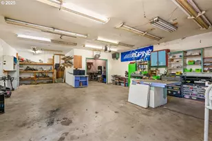 12602 NE Fry Rd, Aurora, OR 97002 - Photo 44