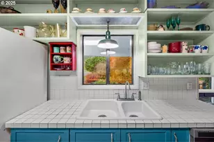 12602 NE Fry Rd, Aurora, OR 97002 - Photo 14