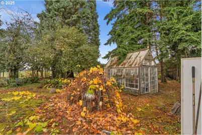 12602 NE Fry Rd, Aurora, OR 97002 - Photo 34