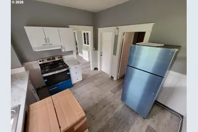 811 Franklin Ave, Astoria, OR 97103 - Photo 8