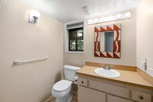 16081 Pearcy St, Lake Oswego, OR 97034 - Photo 28