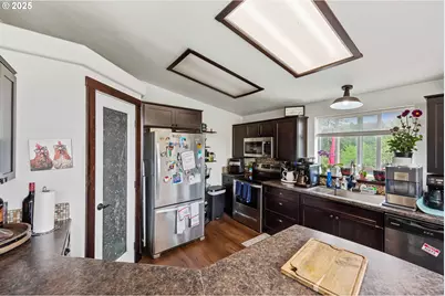 63562 Daniels Creek Rd, Coos Bay, OR 97420 - Photo 22
