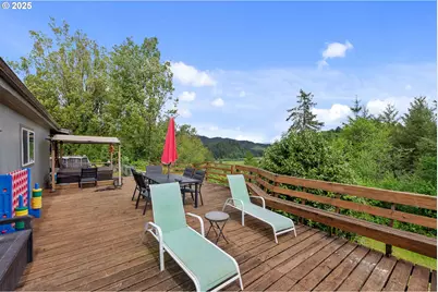 63562 Daniels Creek Rd, Coos Bay, OR 97420 - Photo 34