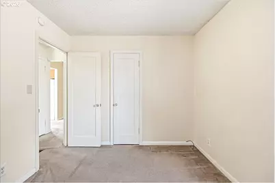 7404 NE Hassalo St, Portland, OR 97213 - Photo 18