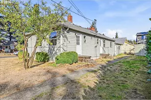 7404 NE Hassalo St, Portland, OR 97213 - Photo 30