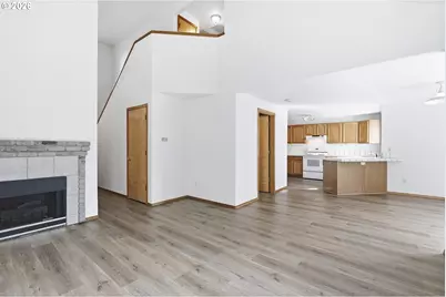 5718 SE Steele St, Portland, OR 97206 - Photo 8