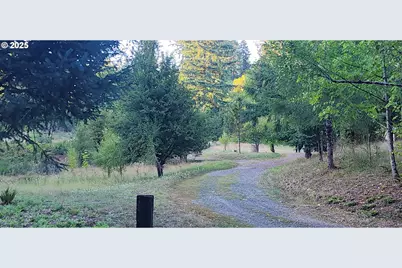 31917 Brooks Rd, Yankton, OR 97051 - Photo 4