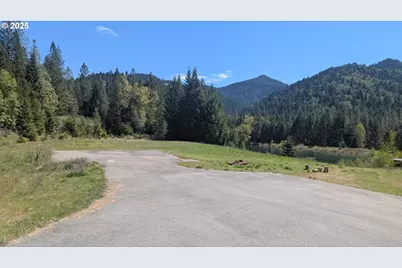 2999 Speaker Rd, Wolf Creek, OR 97497 - Photo 16