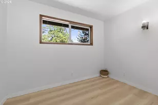 11122 NE Wygant St, Portland, OR 97220 - Photo 8