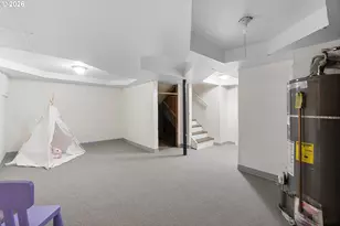 11122 NE Wygant St, Portland, OR 97220 - Photo 38