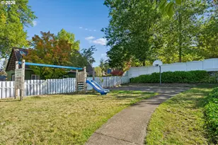 23077 SW Main St, Sherwood, OR 97140 - Photo 32