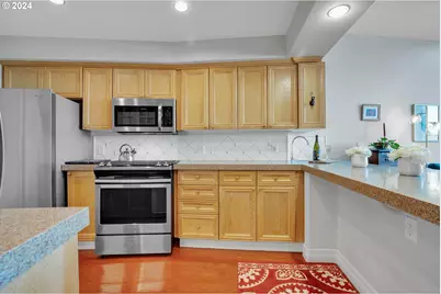 905 N Harbour Dr #6, Portland, OR 97217 - Photo 4