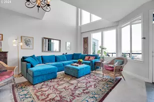 905 N Harbour Dr, Portland, OR 97217 - Photo 10