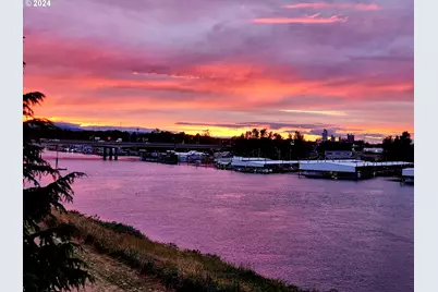 905 N Harbour Dr #6, Portland, OR 97217 - Photo 38