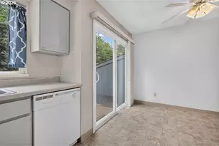 24002 NE Treehill Dr, Wood Village, OR 97060 - Photo 18