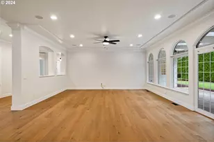 7474 Battle Creek Rd, Salem, OR 97317 - Photo 12