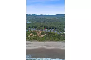 1933 SW Coast Ave, Lincoln City, OR 97367 - Photo 46