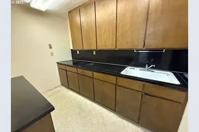 1576 12th St, Florence, OR 97439 - Photo 22