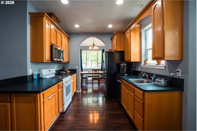 4120 45th Ave NE, Salem, OR 97305 - Photo 12