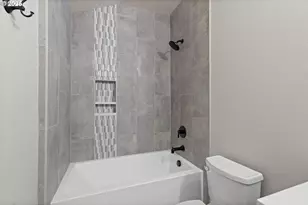 819 Southwest 13th Street, Newport, OR 97365 - Photo 30
