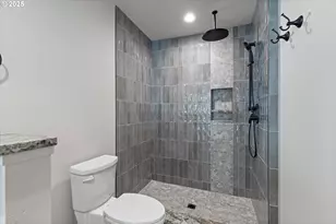 819 Southwest 13th Street, Newport, OR 97365 - Photo 22