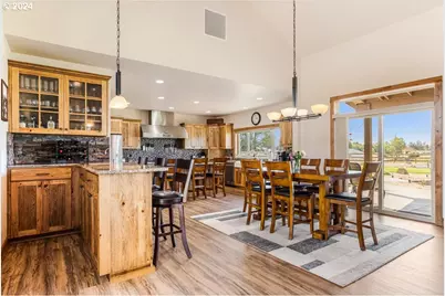 6150 NW Kingwood Ave, Redmond, OR 97756 - Photo 12