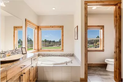 6150 NW Kingwood Ave, Redmond, OR 97756 - Photo 14