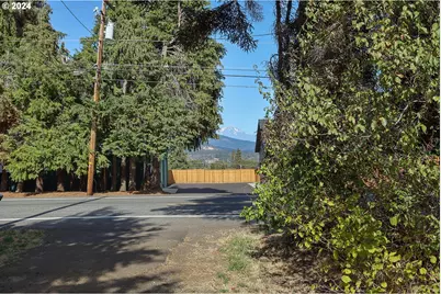 2455 Belmont Dr, Hood River, OR 97031 - Photo 6