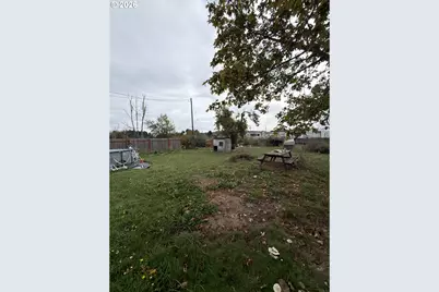 33964 D St, Eugene, OR 97405 - Photo 8