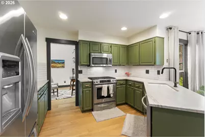 4340 SW Vacuna St, Portland, OR 97219 - Photo 10