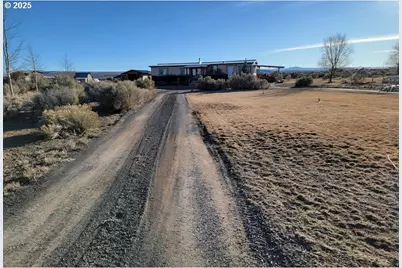 88160 Fairview Ln, Christmas Valley, OR 97641 - Photo 42