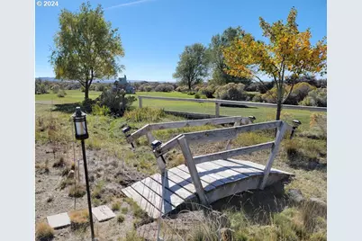 88160 Fairview Ln, Christmas Valley, OR 97641 - Photo 8