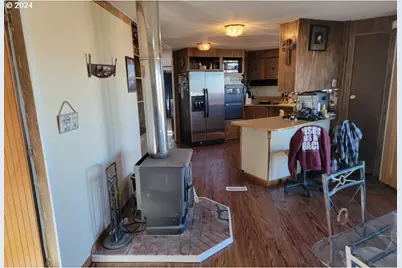 88160 Fairview Ln, Christmas Valley, OR 97641 - Photo 8