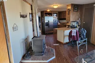 88160 Fairview Ln, Christmas Valley, OR 97641 - Photo 8