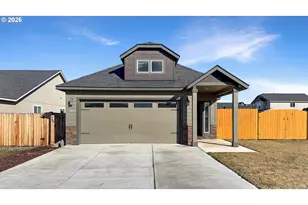 3011 NW Dogwood Ave, Redmond, OR 97756 - Photo 1