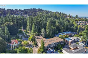 2393 SW Park Pl, Portland, OR 97205 - Photo 38