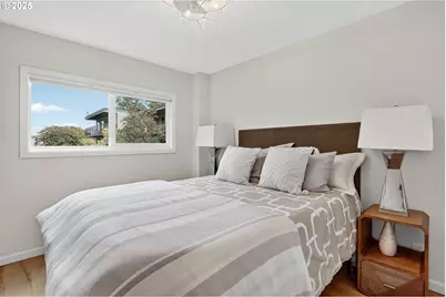 2393 SW Park Pl #210, Portland, OR 97205 - Photo 26