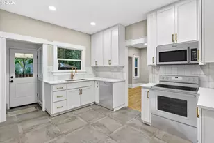 5465 SW Scholls Ferry Rd, Portland, OR 97225 - Photo 16