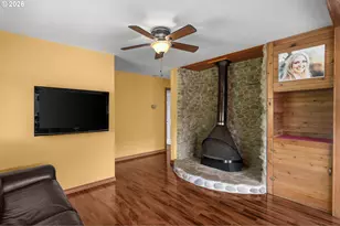 3915 Massee Grade Rd, Hood River, OR 97031 - Photo 10