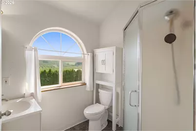 3915 Massee Grade Rd, Hood River, OR 97031 - Photo 34