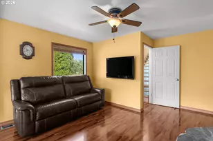 3915 Massee Grade Rd, Hood River, OR 97031 - Photo 12