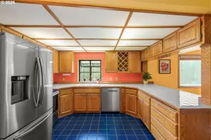 3915 Massee Grade Rd, Hood River, OR 97031 - Photo 8