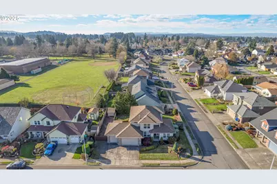 2593 NE Beech Ave, Gresham, OR 97030 - Photo 48