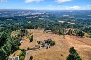 18200 NE Sunrise Peaks Ln, Hillsboro, OR 97123 - Photo 8