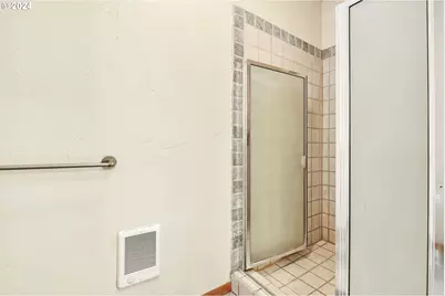 35956 Highway 58, Pleasant Hill, OR 97455 - Photo 20