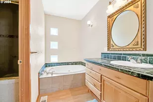 35956 Hwy 58, Pleasant Hill, OR 97455 - Photo 32