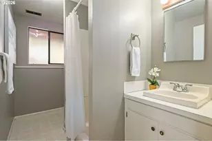 3665 Thames St, Eugene, OR 97405 - Photo 32