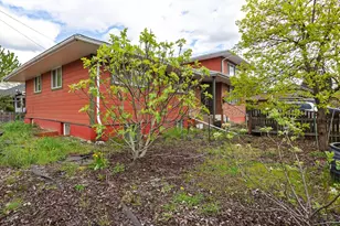 3710 SE 49th Ave, Portland, OR 97206 - Photo 8